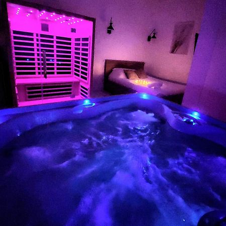 Love Room Jacuzzi Sauna Privatif Marsilia Exterior foto